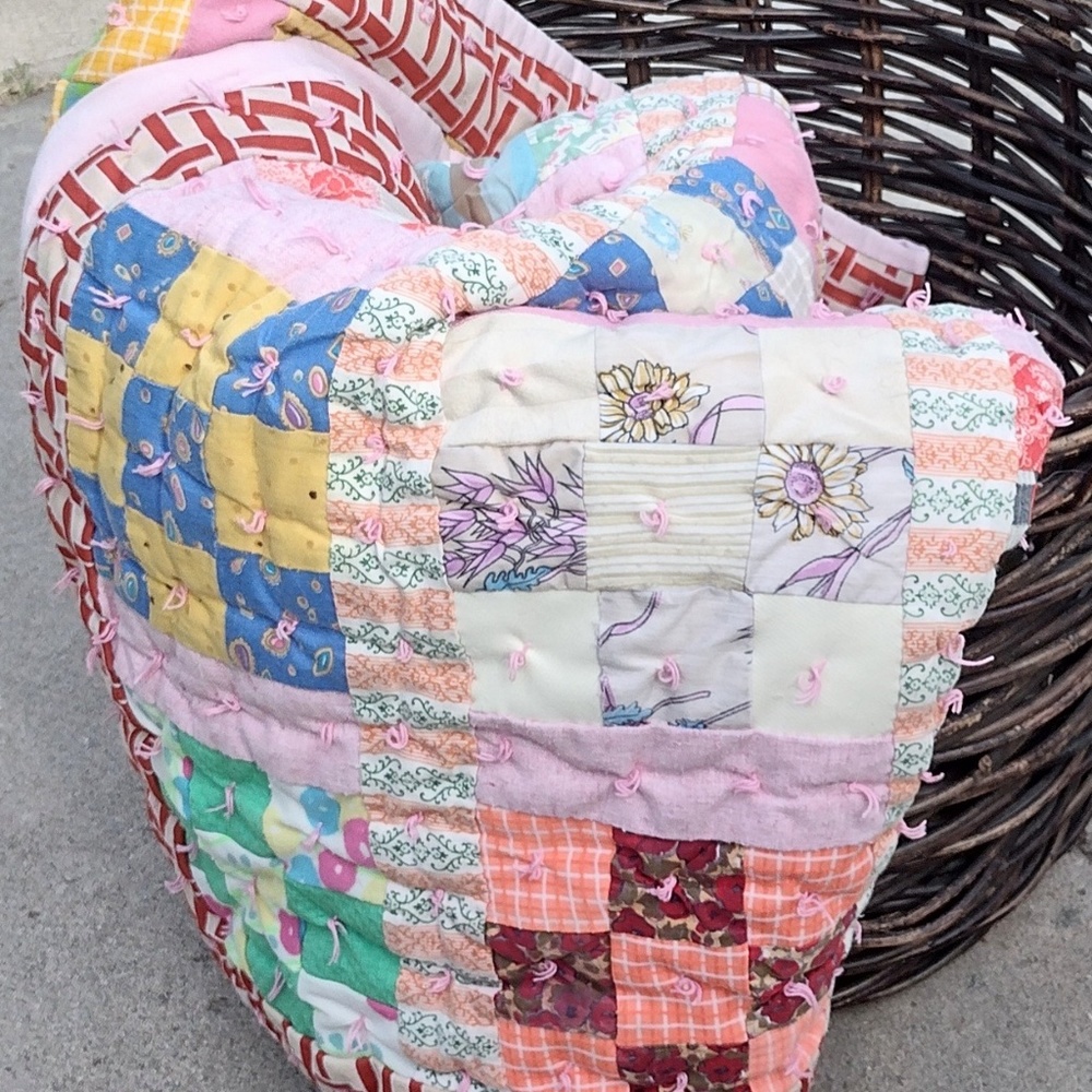 Vintage Patchwork Throw Quilt Shabby Chic / Hand Made / Boho 66X53 / AS-IS